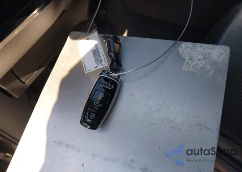 2019 Audi E-Tron Premium Plus из США, поврежденный, VIN WA1LAAGE7KB023438